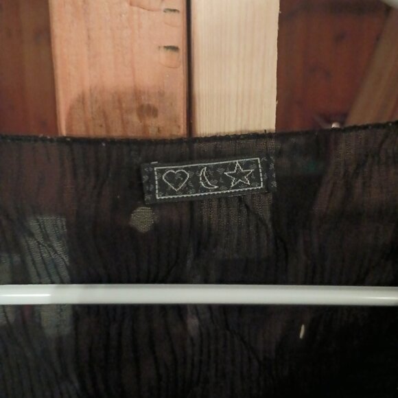 Top - Picture 3 of 4